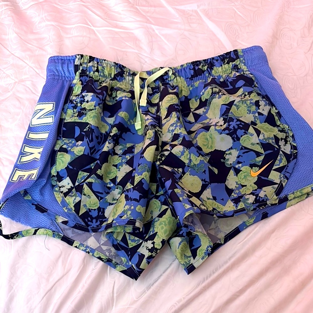 Nike Blue and Green Athletic Shorts Moisture-Wicking Elastic Waistband
